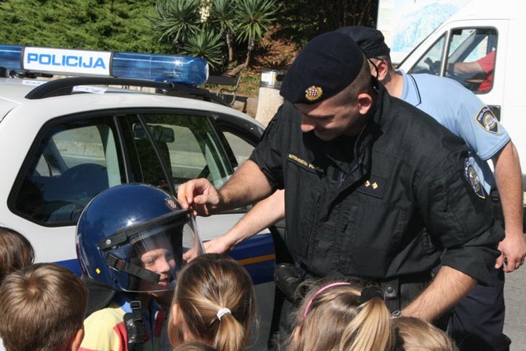 Slika Dan policije/dp2014/Opatija (55).JPG